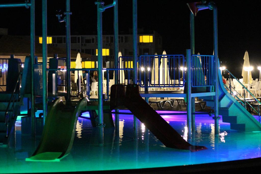 Hotel Promenad Zatoka Exteriör bild
